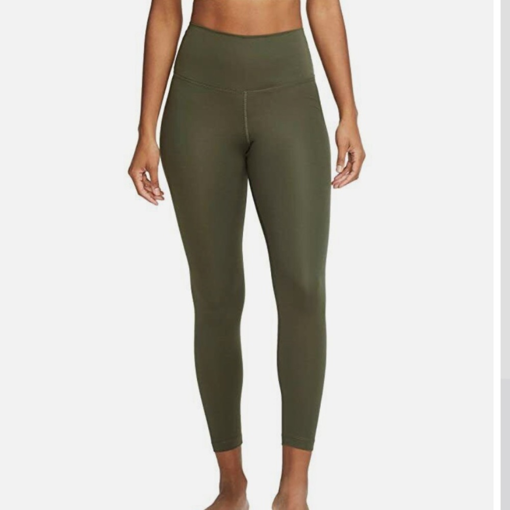 Womens Nike Leggings